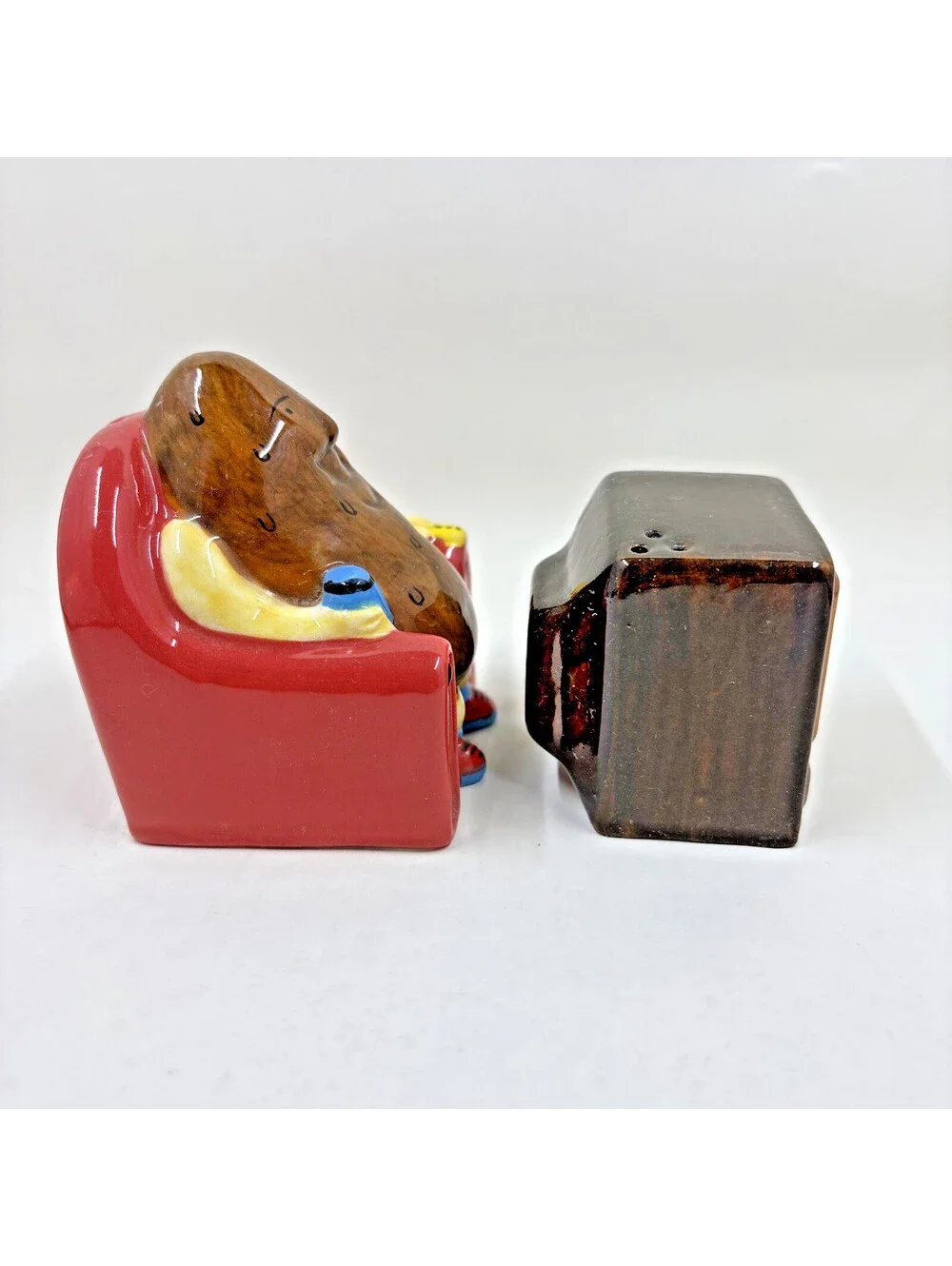 OCI Couch Potato “Veg Out!” Salt & Pepper Shaker Set – Potato in Recliner